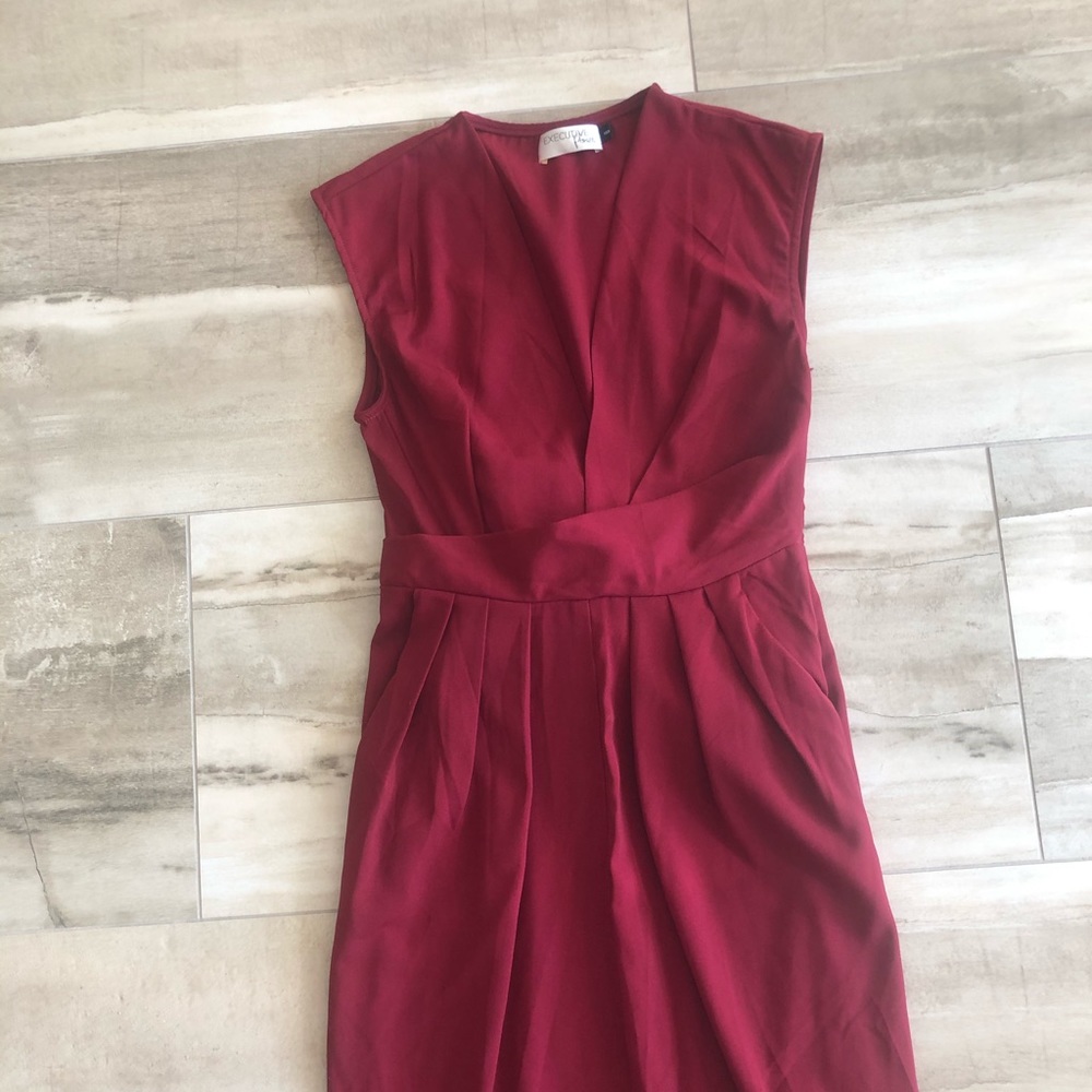 Dress - Picture 5 of 10